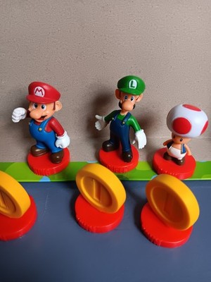 Mario Bros Replacement Chess Pieces Of Mario, Luigi And Toad With 3 Coins