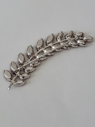 Vintage B David Ruby Red Austrian Crystal Leaf Feather Brooch Rhodium Plate - Picture 8 of 10