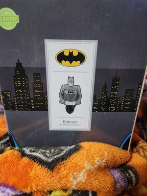 Scentsy Batman Mini Wax Warmer 2 DC Comics Collectible Wall Plug-In