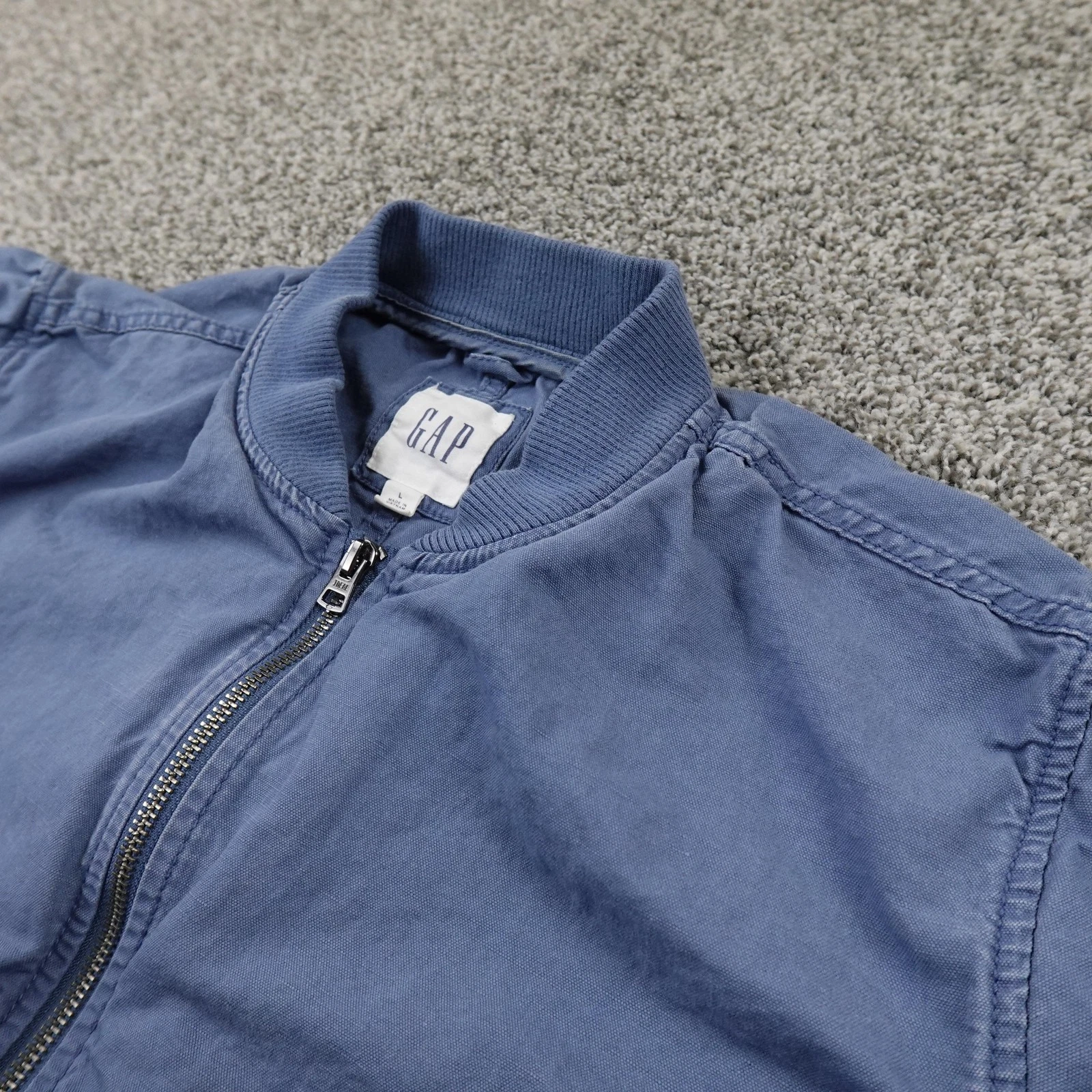 GAP Jacket Mens L Blue Linen Denim Chambray Full Zip Bomber Coat Outdoor Casual
Opens in a new windo