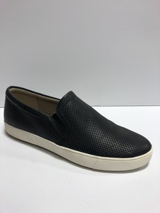 naturalizer slip on sneakers black