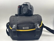 NIKON D3000 (MI1074107)