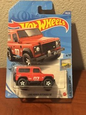 Hot Wheels 2020 Factory Fresh 4/10 Land Rover Defender 90 Red