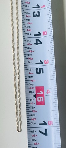 34" 14K Yellow Gold Twist Link Chain Necklace 2Grams 1mm Thick - Picture 7 of 7