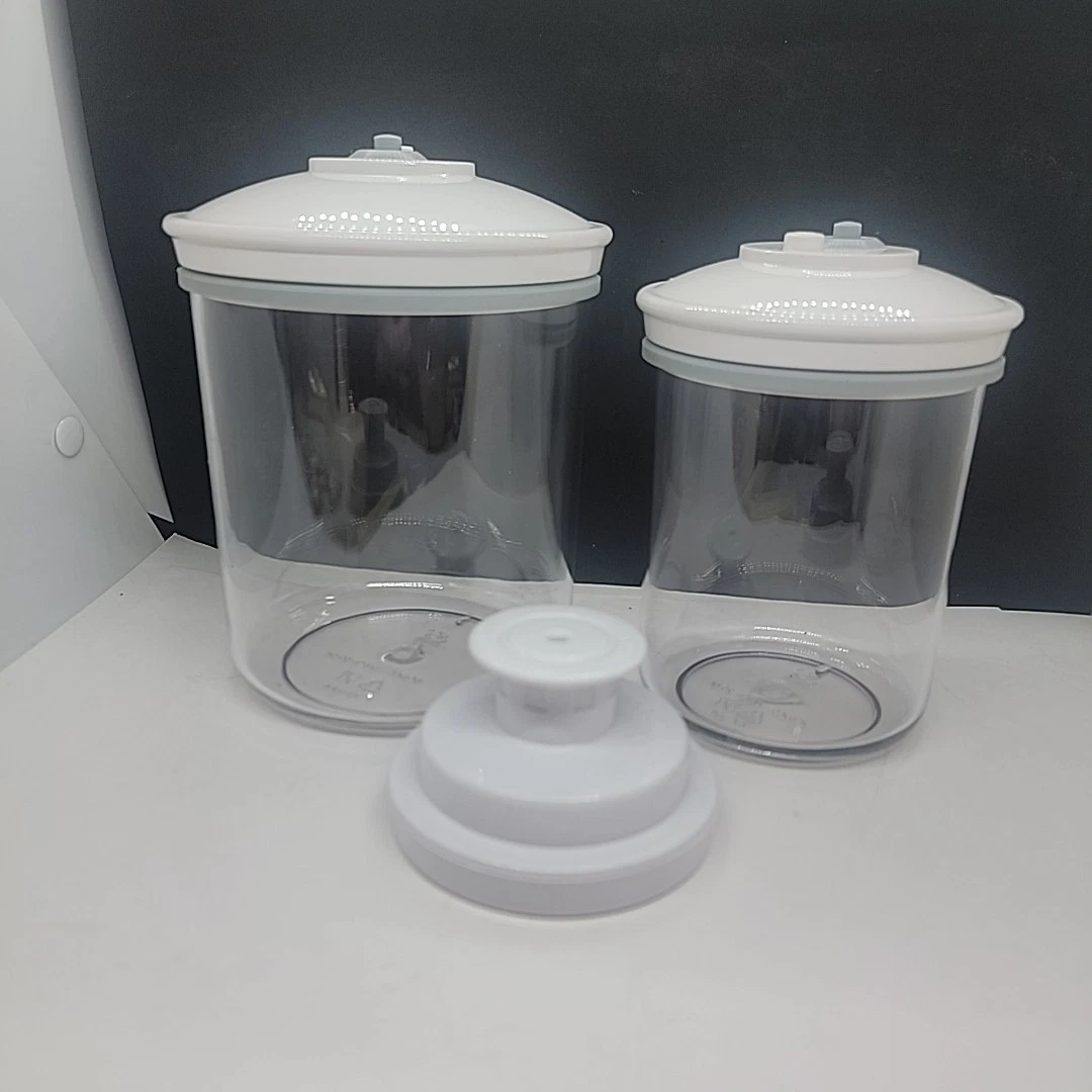 Two FoodSaver Snail Vacuum Seal Canisters 25oz KY-114 And 50 Oz Ky-124