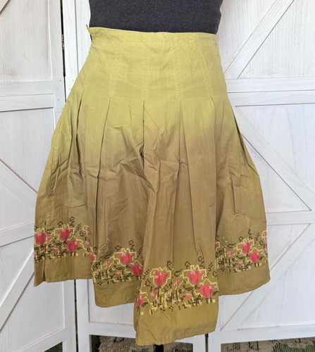 Summer Skirt - Light Green, Embroidered - Size 6 - Cotton - by Talbots