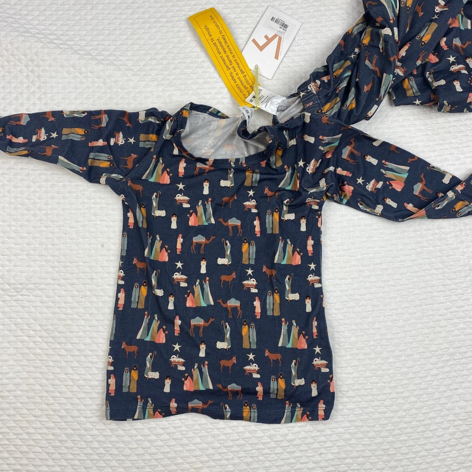 Conjunto Pijama Terciopelo Fawn Talla 4T Modal Manga Larga Noche Silenciosa Belén Navidad Foto 3 de 4