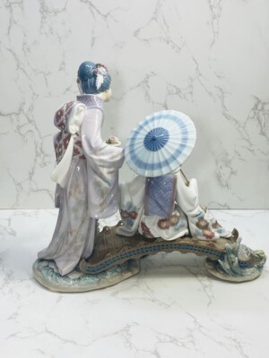 Lladro 1445 SPRINGTIME IN JAPAN Girls Bridge Porcelain