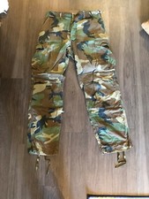 VTG CAMO CARGO PANTS ARMY 29-32 1/12 WAIST 