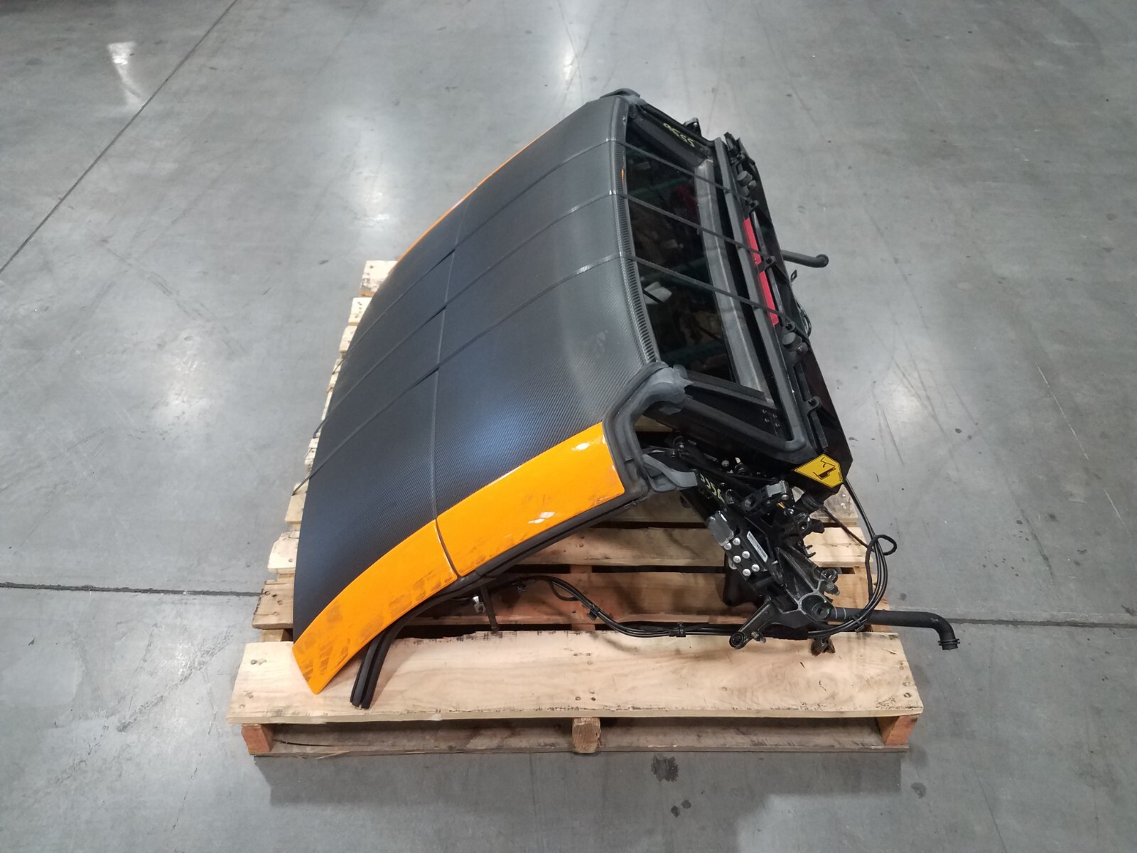 2016 McLaren 675LT Spider Folding Hard Top Roof Panel Assembly #5556 A-2