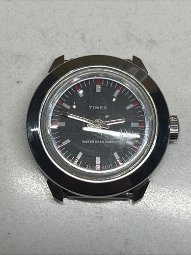 Vintage 1975 Women's TIMEX Mechanical 26mm Watch, Red, 55111 02375 Working