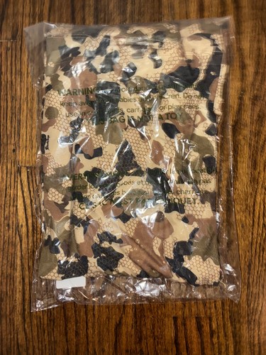NEW Duck Camp M's Lightweight Performance Hoodie in Wetland For Men's Medium - Picture 3 of 4