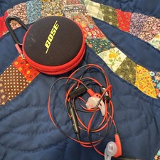 Bose Soundsport In-Ear Earbuds Red Double Wired 3.5mm Carrying Case