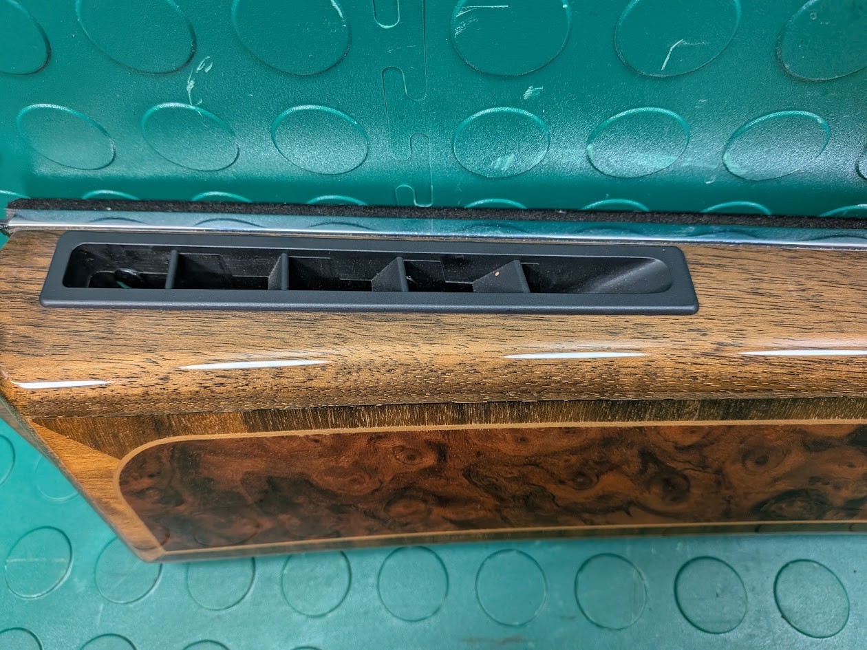 Bentley Arnage 2005-2009 Front Right Upper Side trim panel
