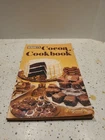 Vintage 1970 Delicious 96 page Hershey's Cocoa Cookbook