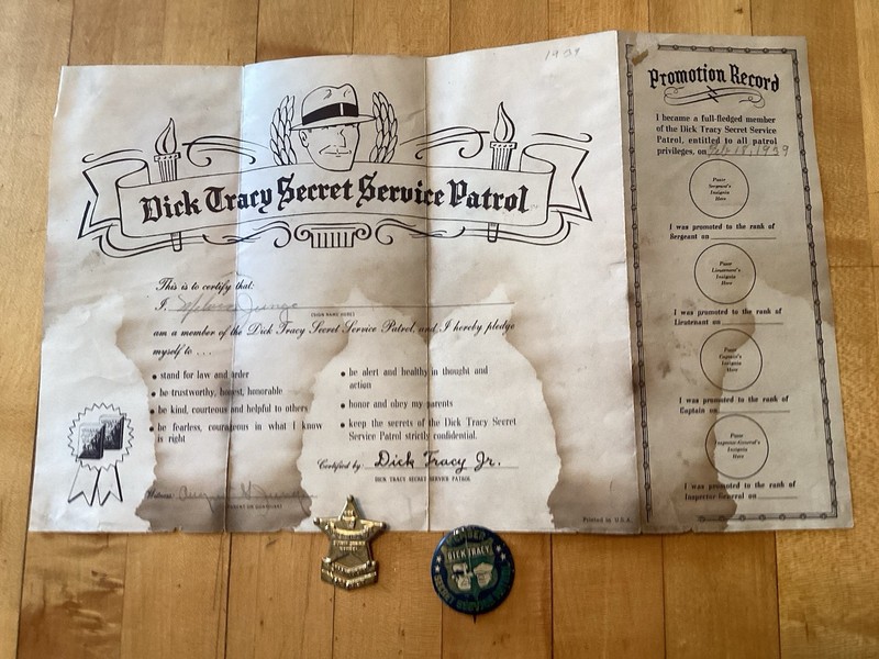 1939 Dick Tracy Secret Service Patrol Certificate Tin Badges Quaker Oats Stained