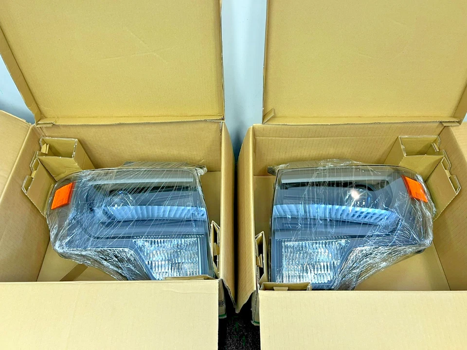 2010-2014 FORD F150 SVT RAPTOR HEADLIGHT HEAD LAMP SET DRIVER PASSENGER NEW DEPO - Image 2 of 4