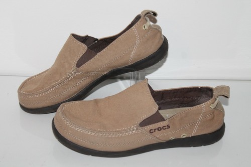 crocs walu slip on