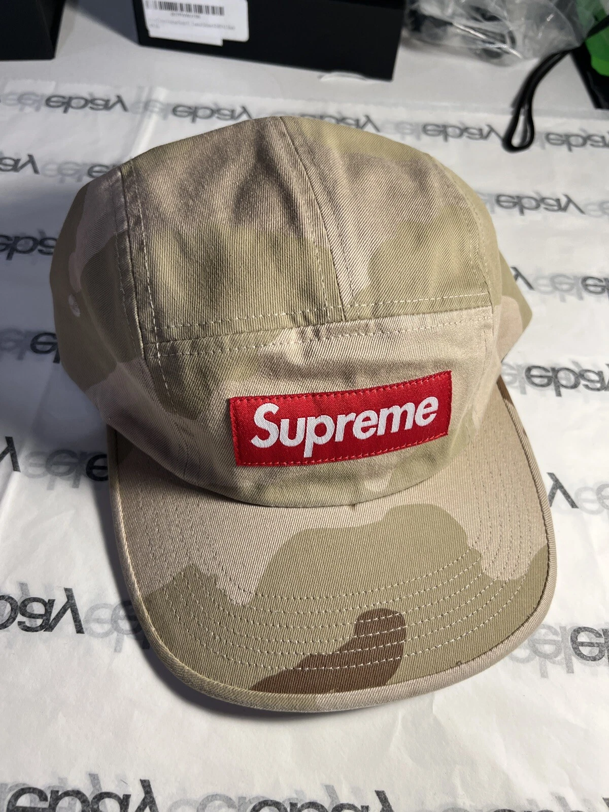 CASQUETTE DE CAMP EN SERGÉ CHINO LAVÉ SUPRÊME CAMOUFLAGE DÉSERT OS SS24 SEMAINE 16 100 % authentique