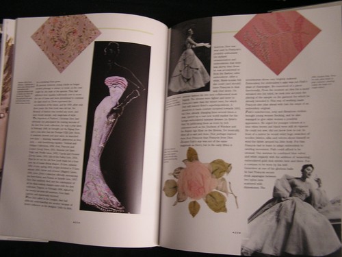 HAUTE COUTURE EMBROIDERY The Art of Lesage fashion textiles accessories - Picture 5 of 8
