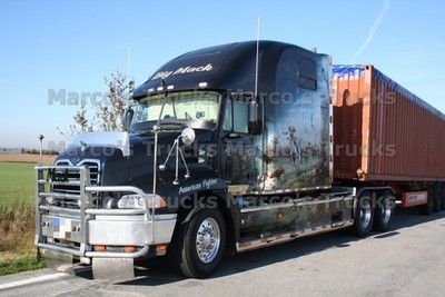 LKW Foto Mack Vision Container-Sattelauflieger Deutschland schwarz Big Ma #d3oq