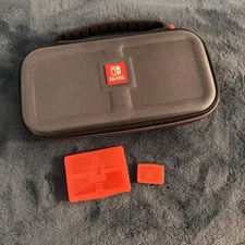 Nintendo Switch Game Traveler Deluxe Travel Case