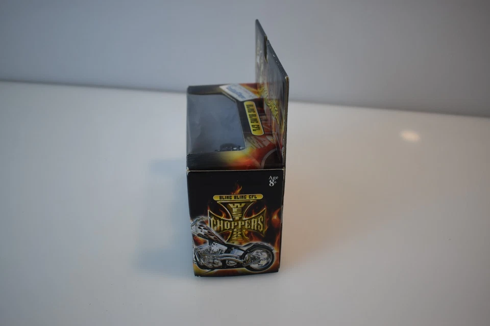 Jesse James West Coast Choppers Bling Bling CFL 1:18 Scale Diecast New in Box - Image 3 of 4
