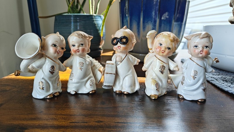 Set of 5 MCM Choir Boy Musician Japan Ceramic Holiday Vintage