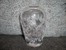 AUTH 1980s Tiffany & Co Sybil Diamond Cut Clear Crystal Vase 4.5"