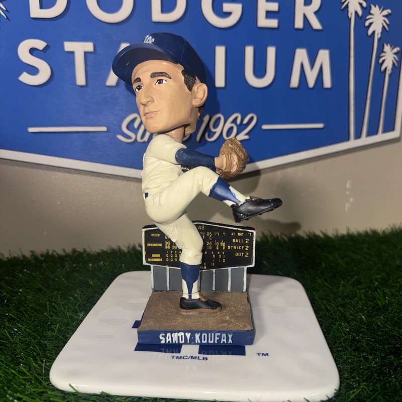 SANDY KOUFAX Bobble Head LA Dodgers No Hitter Scoreboard Bobblehead 2015 SGA