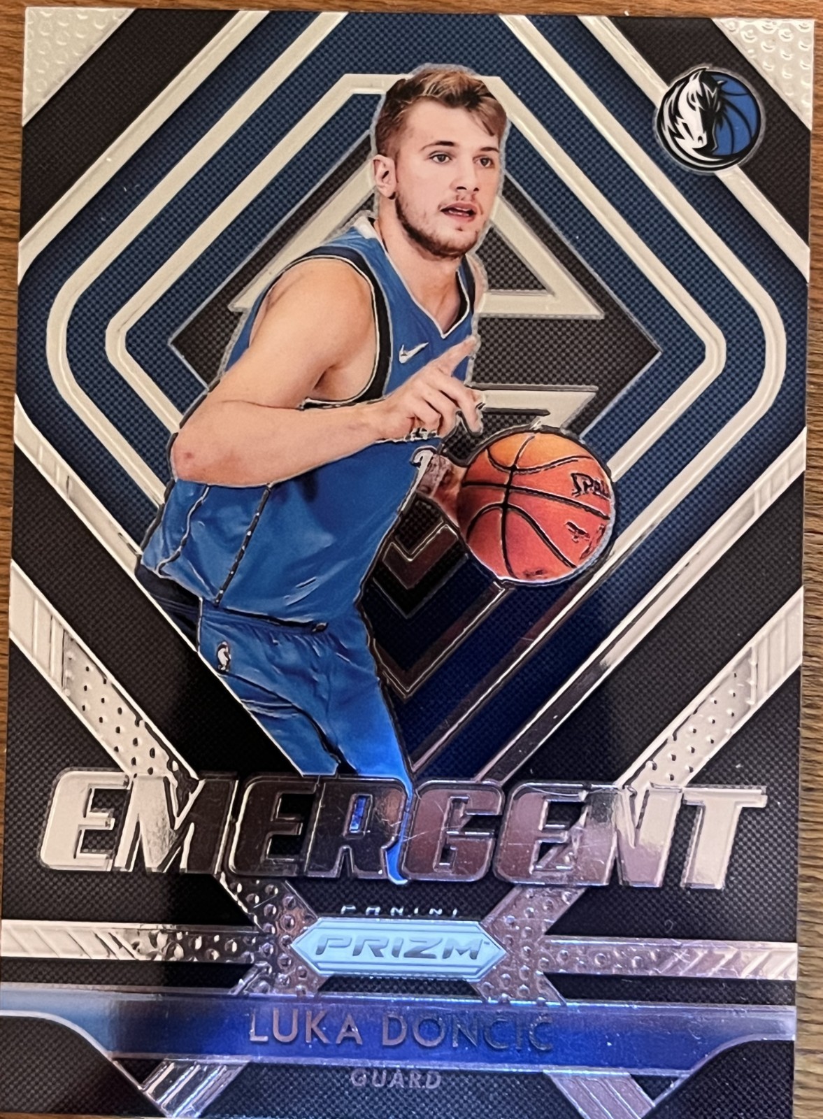 Luka Doncic rookie card  2018 Panini Prizm Emergent #3