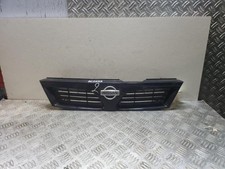 Calandre Nissan ALMERA
