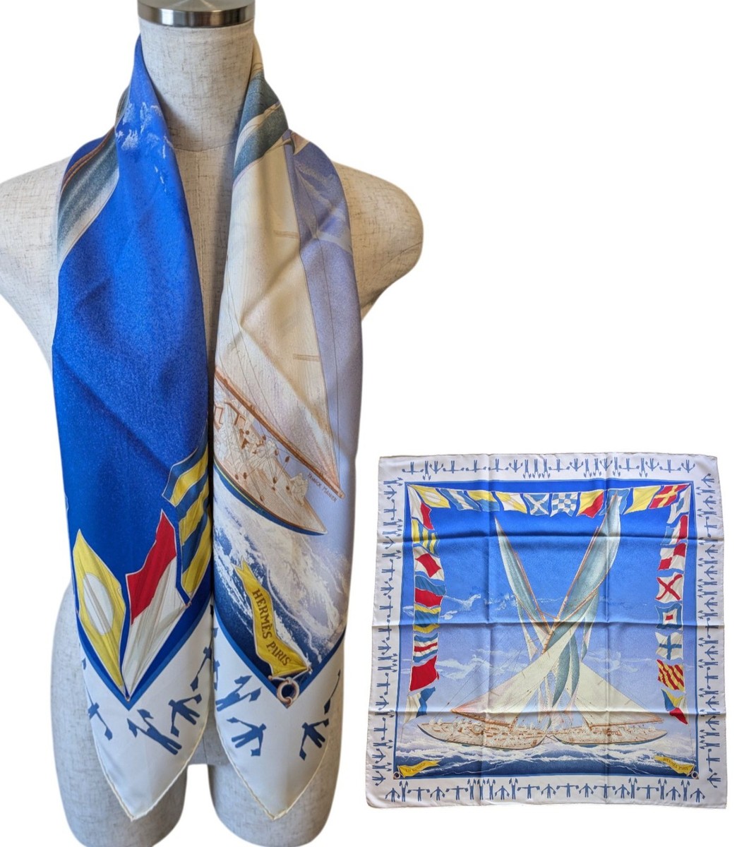 HERMES Carre 90 "En Course" 100% Silk Scarf Vintage Cleaned