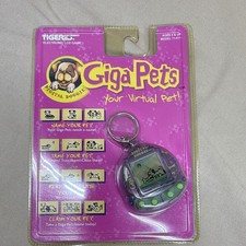 Tiger Electronics Giga Pets Digital Doggie Pu...