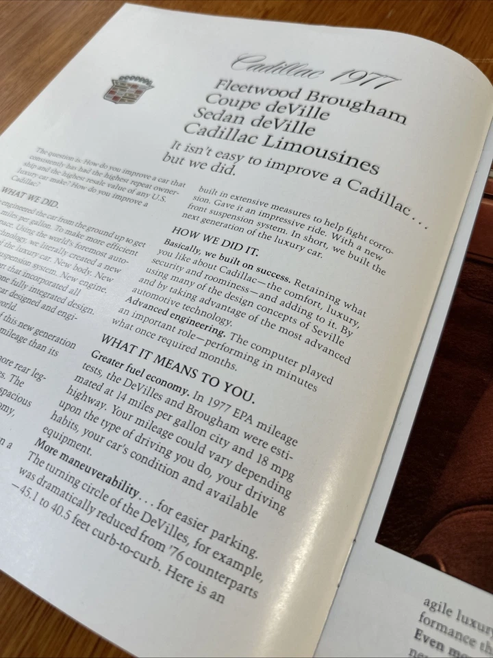 Cadillac 1977 Vintage US Sales Brochure Original  - image 3 of 4