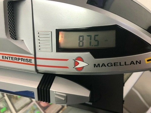 1994 Star Trek The Next Generation Collector's Edition Shuttlecraft Clock Radio - Picture 10 of 10