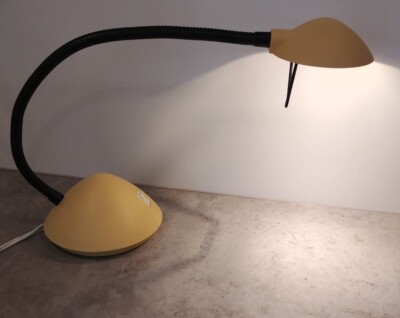 MCM 1997 LUMESS Suisse Retro Desk Lamp. Butter Yellow Base & Top. Flex Neck.