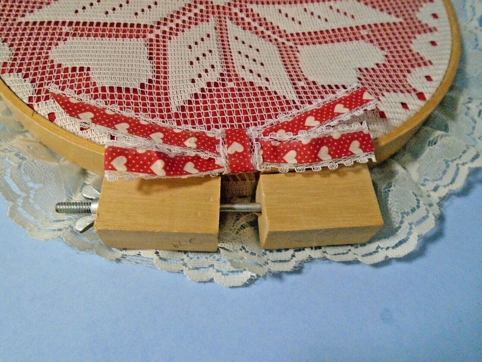 Wooden Framed Round Embroidery-Needlework-Hearts With White Lace Border - Image 3 of 3