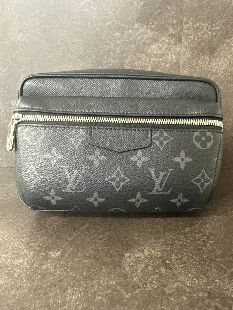 louis vuitton outdoor bumbag