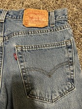 Vintage Y2K Era Levi's 550 Relaxed Fit Tapered Jeans MADE IN USA Fits 32x33