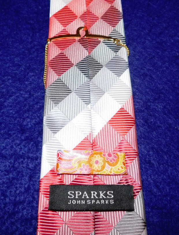 JOHN SPARKS RED/WHITE/GREY GEOMETRIC ALL POLYESTER TIE - NWT - NECK TIES. - Image 3 of 4