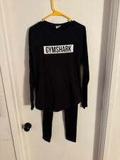 Women NWOT "Gymshark" 2 piece,blk/white workout set.Top and leggings. Size Sm