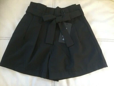 SUBLIME SHORT A PINCE FEMME TRES CHIC NOIR + CEINTURE TAILLE M MADE IN ITALIE - Photo 1/2