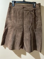 Lovely Ladies Suede Brown Vintage Skirt Size 6