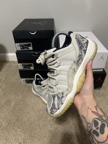 Jordan 11 Low Snake Light Bone