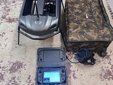 Carplounge RT7 V4 Pro Carbon Bait Boat with Raymarine Element QHD