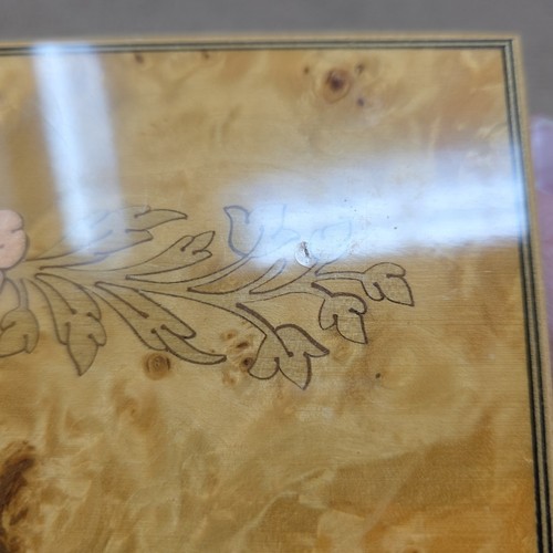 Beautiful Italian Burl Wood Floral Inlay Plays " Try To Remember " - Picture 20 of 20
