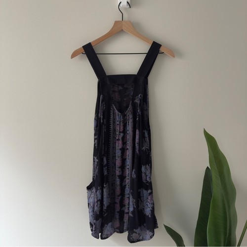 Free People Paradise Song Kleid schwarz Blumen ärmellos Mini Taschen Bohemian S - Bild 3 von 11