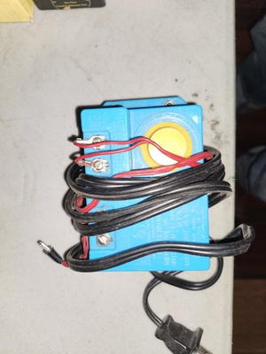 #ad Vintage Ho Scale Steam Engine And Passenger Cars Plus Lots Of Parts $200.00