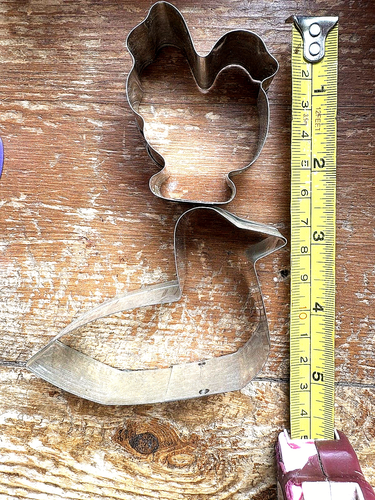 Spring/Easter Set of 8 Metal Cookie Cutters:Bunnies,Chick,Duck,Cross,Church,etc. - Picture 4 of 5